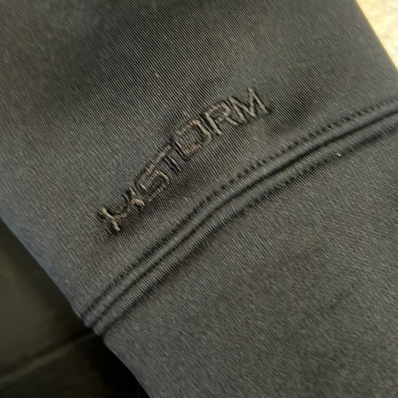 Under Armour Black Full-Zip Jacket - Picture 8 of 9